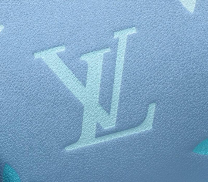 L0vis Vvtt0n Monogram Empreinte Leather Onthego MM Bag In Summer Blue