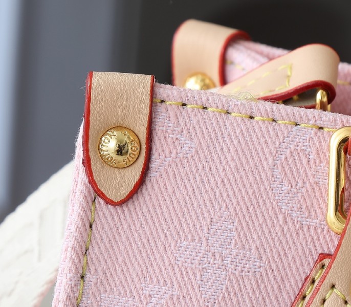 monogram De*1m onthego pm in washed pink
