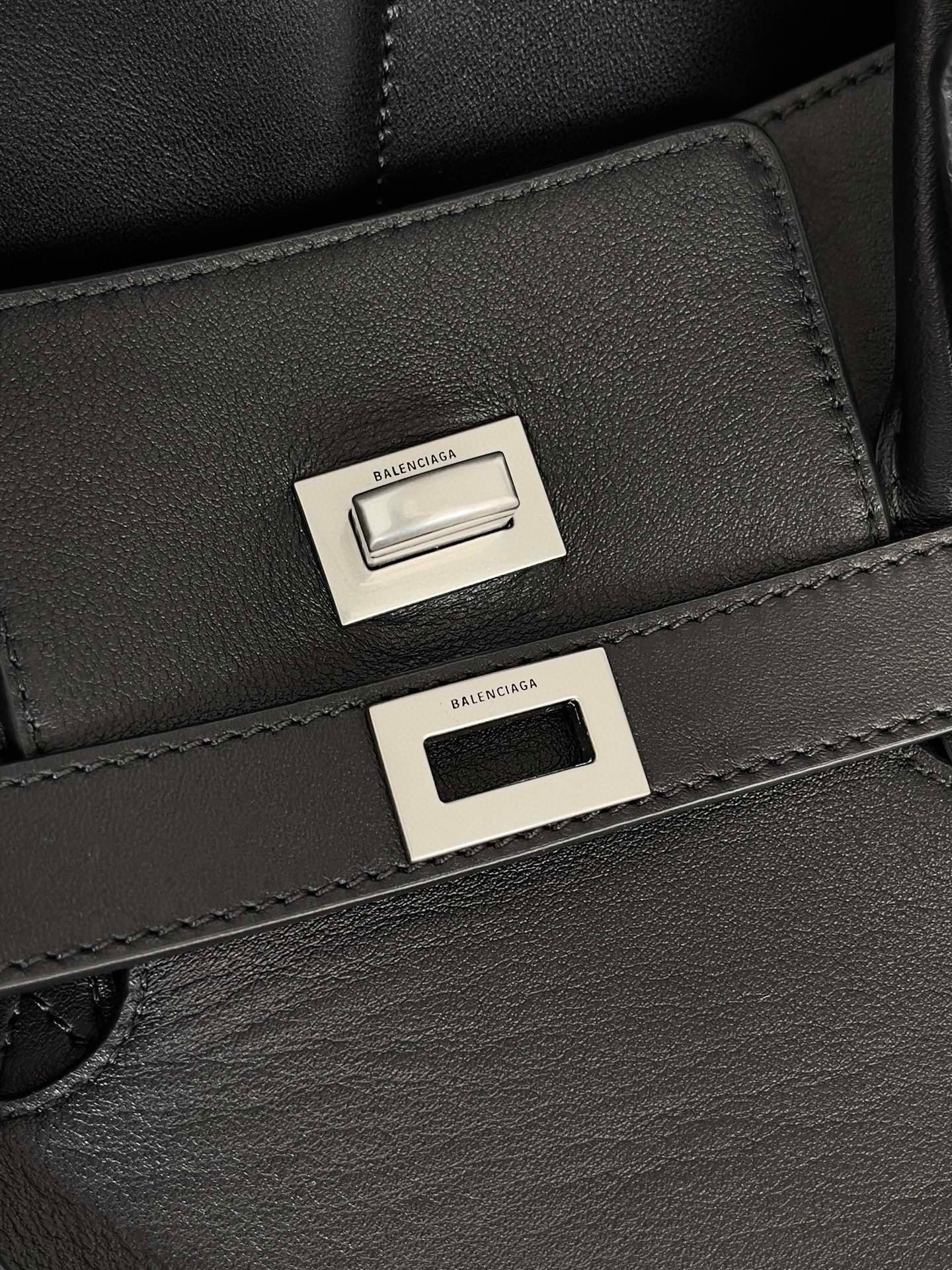 Knockoff Ba1en*iaga Bel Air Carry All Medium Bag Noir Calfskin