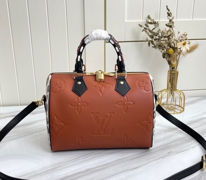 L0vis Vvtt0n Monogram Empreinte Wild At Heart Speedy 25 Bandouliere Handbag In Caramel Brown