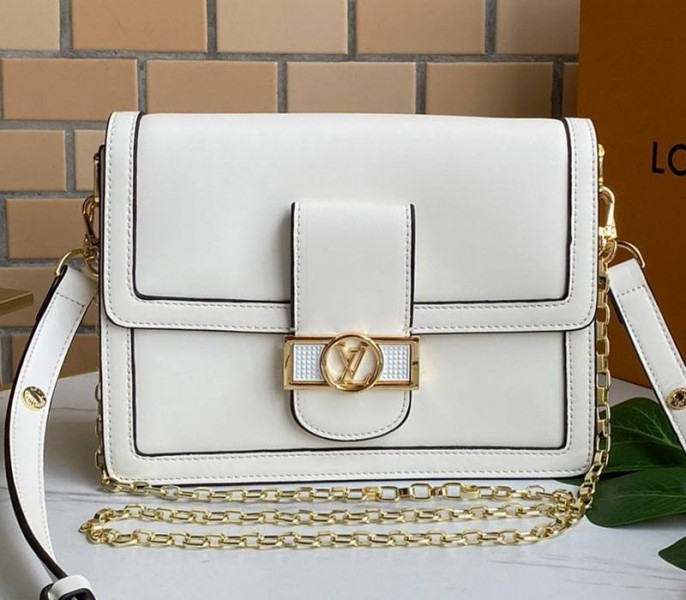 L0vis Vvtt0n Dauphine Lugano MM Off Bag In Off-White