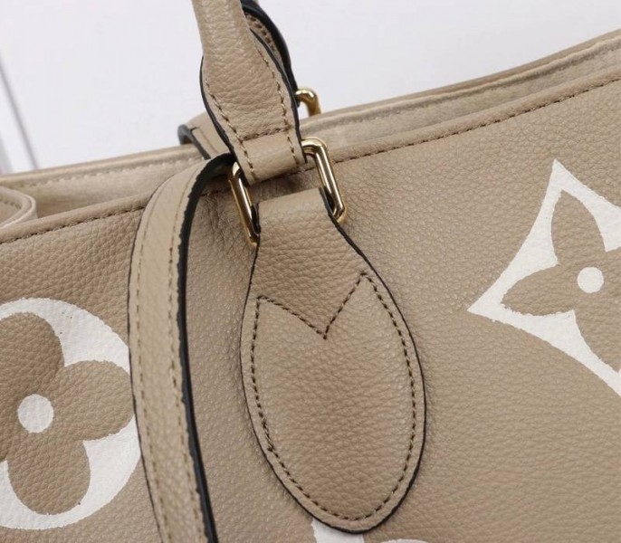 L0vis Vvtt0n Monogram Empreinte OnTheGo MM Tote In Tourterelle Gray