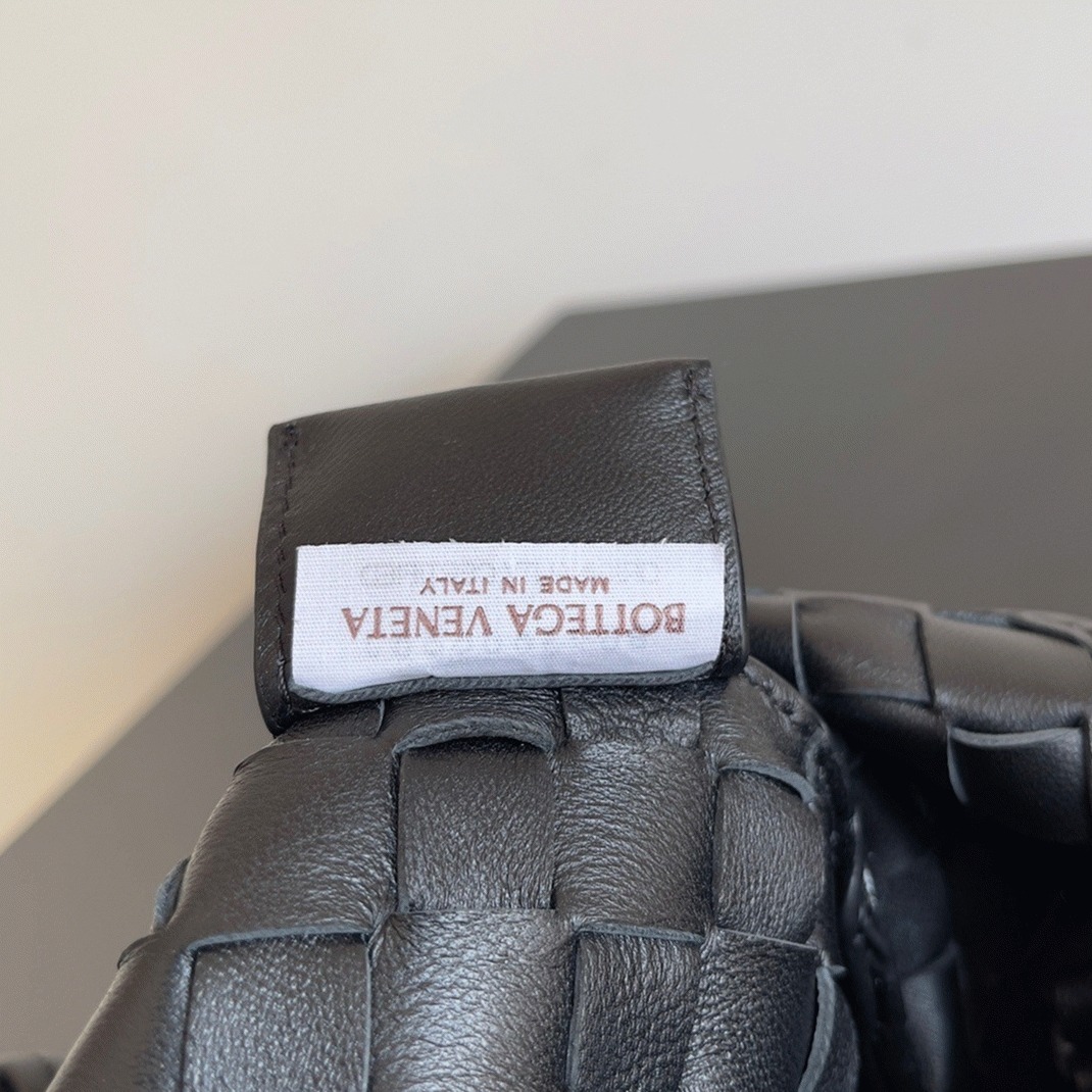 Replica B0tt*ga Ven*ta Sardine Small Bag Black