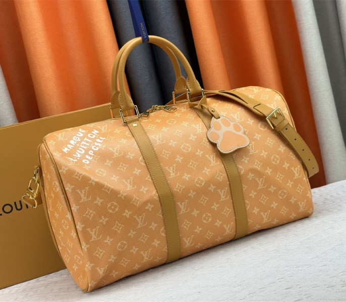 L0vis Vvtt0n Monogram Heritage Canvas Keepall Bandouliere 45 In Yellow