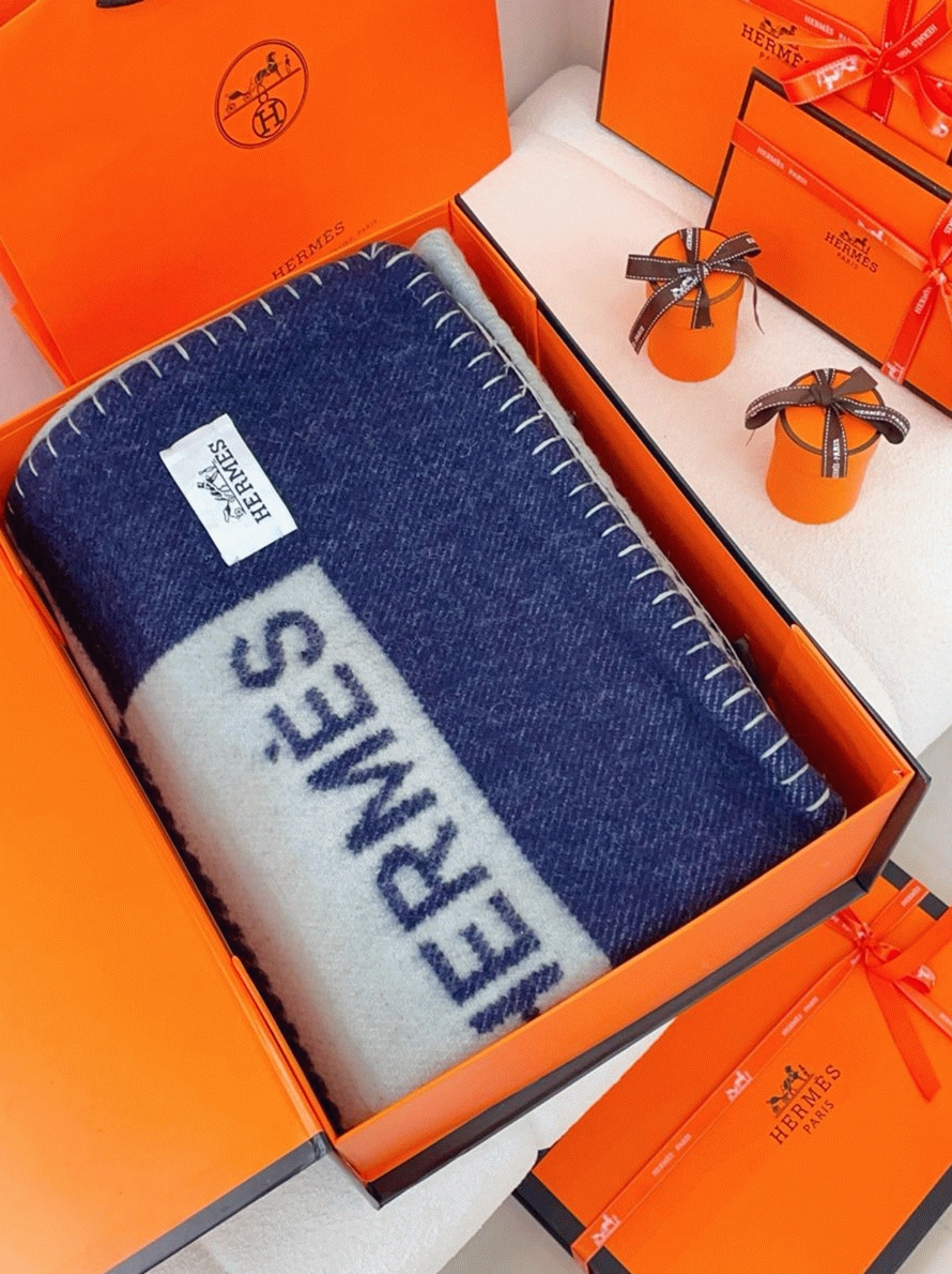 Fake H**me5 H Riviera blanket in marine wool and cashmere