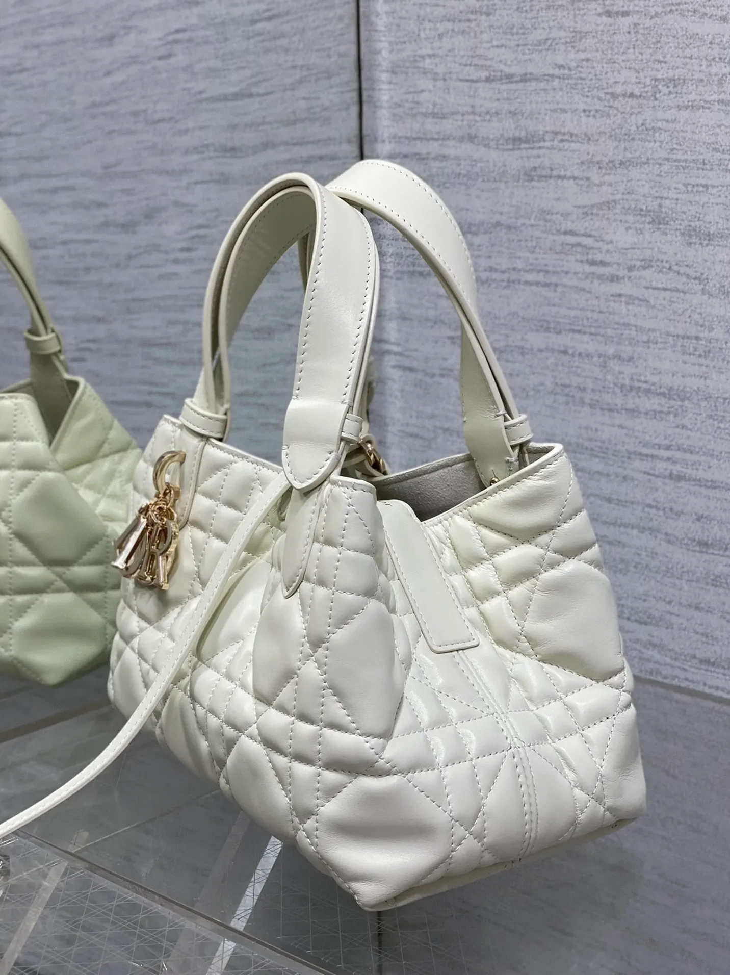 D10r Toujours Small Bag Knockoff in White Macrocannage Calfskin