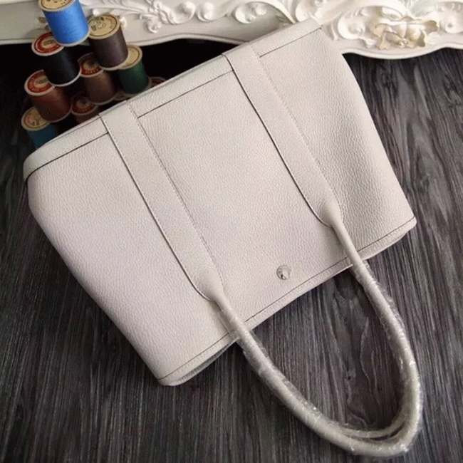White Top Replica H**me5 Garden Party 30cm Crisp Canvas Bag
