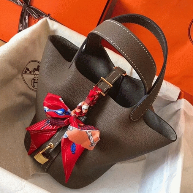 Taupe best replica H**me5 Picotin Lock 22cm handbag