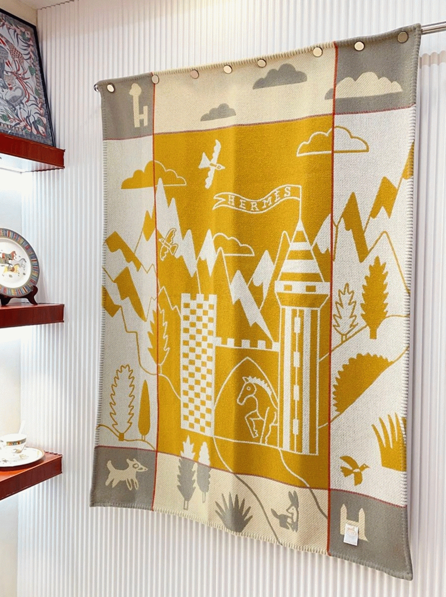 Replica H**me5 Avalon Epopee blanket in jaune wool and cashmere