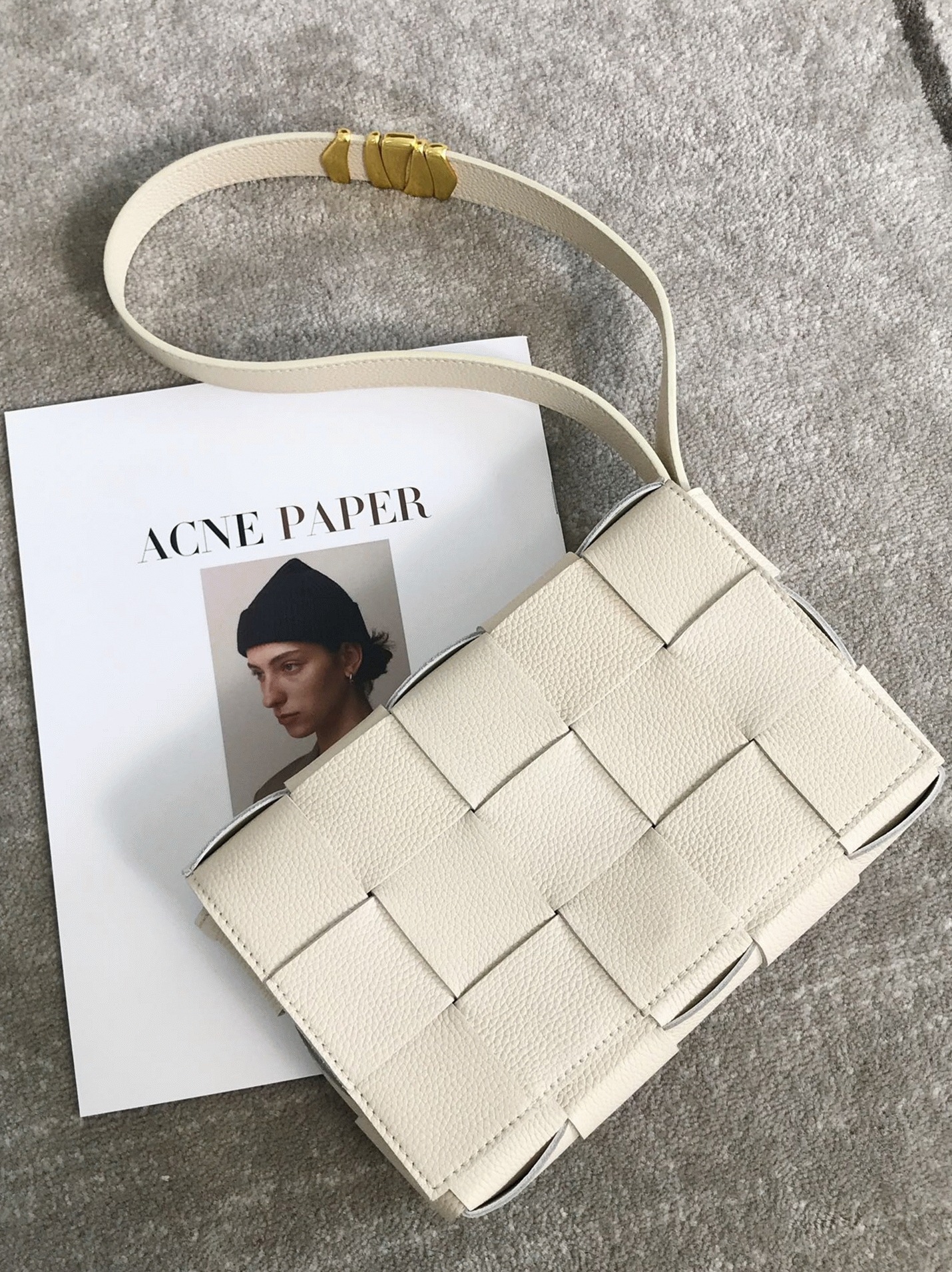 Top Quality Replica B0tt*ga Ven*ta Cassette Bag In White