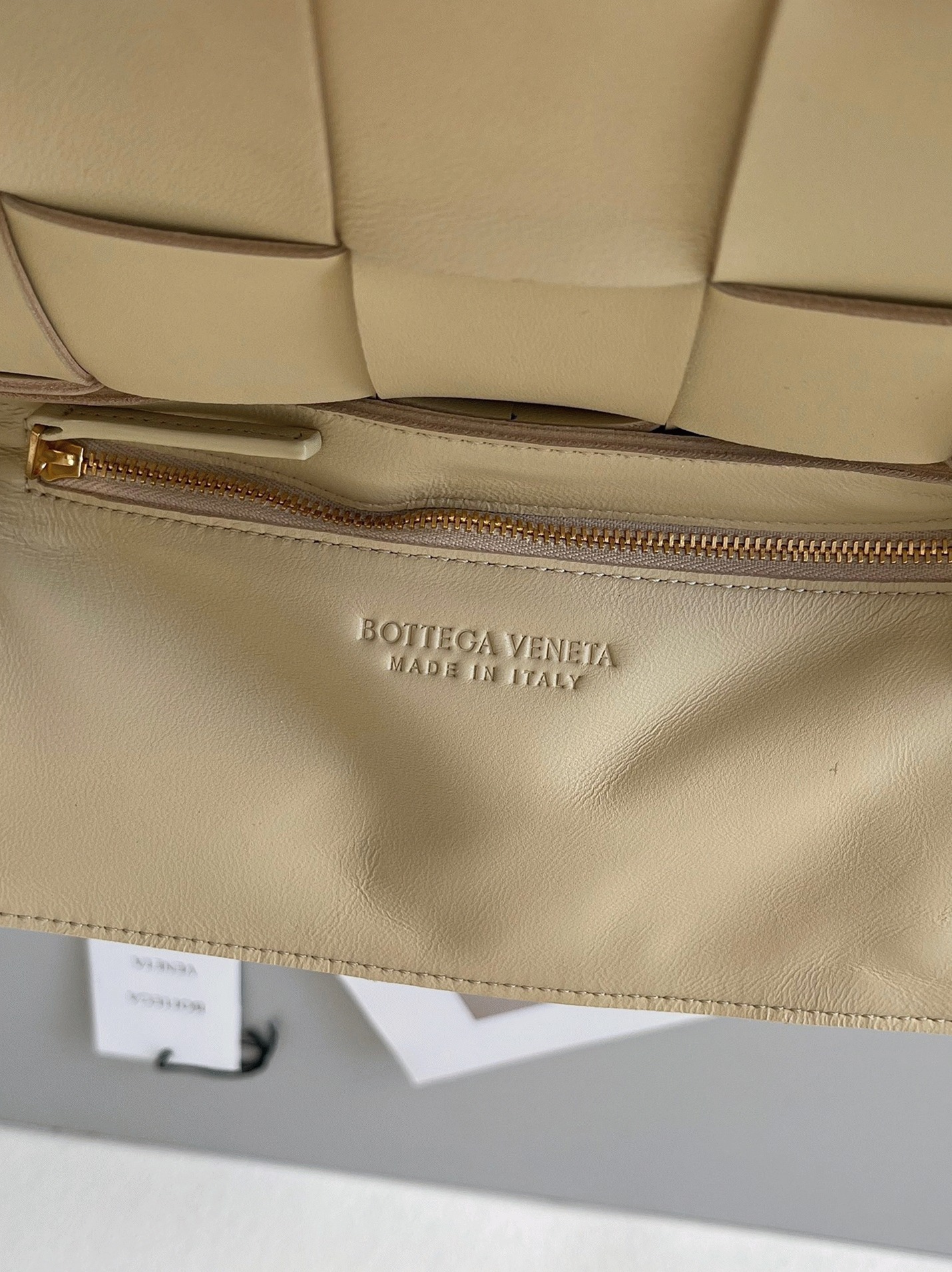 Top Quality Fake B0tt*ga Ven*ta Cassette Bag In Porridge