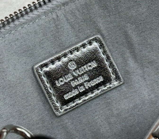 L0vis Vvtt0n Other Monogram Canvas Alma Nano