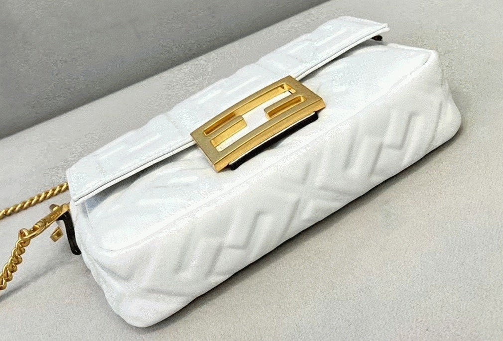 Top Quality Knockoff F**di Small Baguette Bag In White FF
