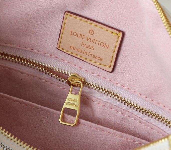 LV Damier Azur Slouchy PM