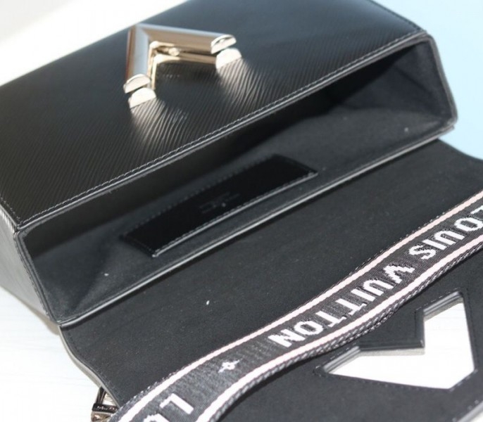 L0vis Vvtt0n Epi Leather Twist MM Bag In Black With Jacquard Strap