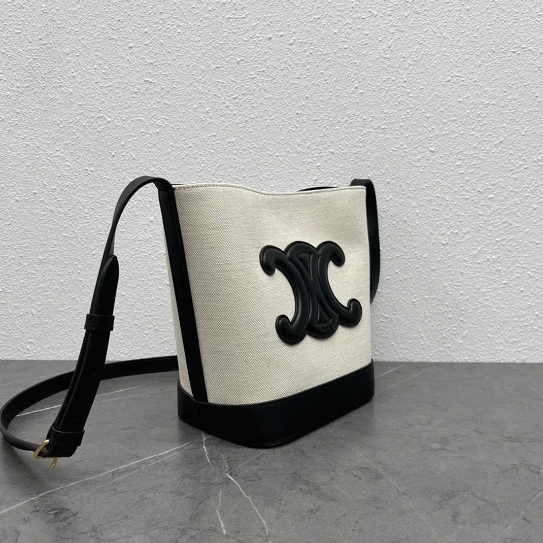 Top Quality Fake Ce1i*e Small Bucket Cuir Triomphe In White Textile
