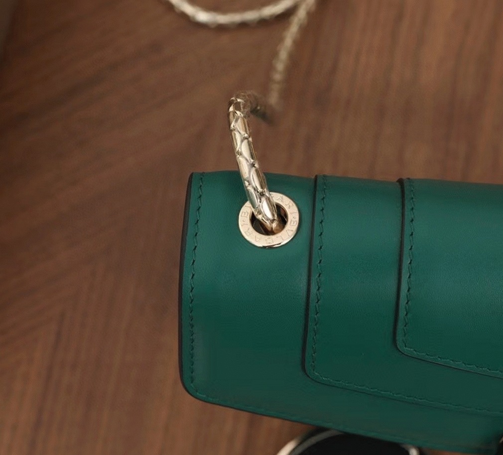 Fake Bv1g*ai Serpenti Forever Small Crossbody Bag Green Leather