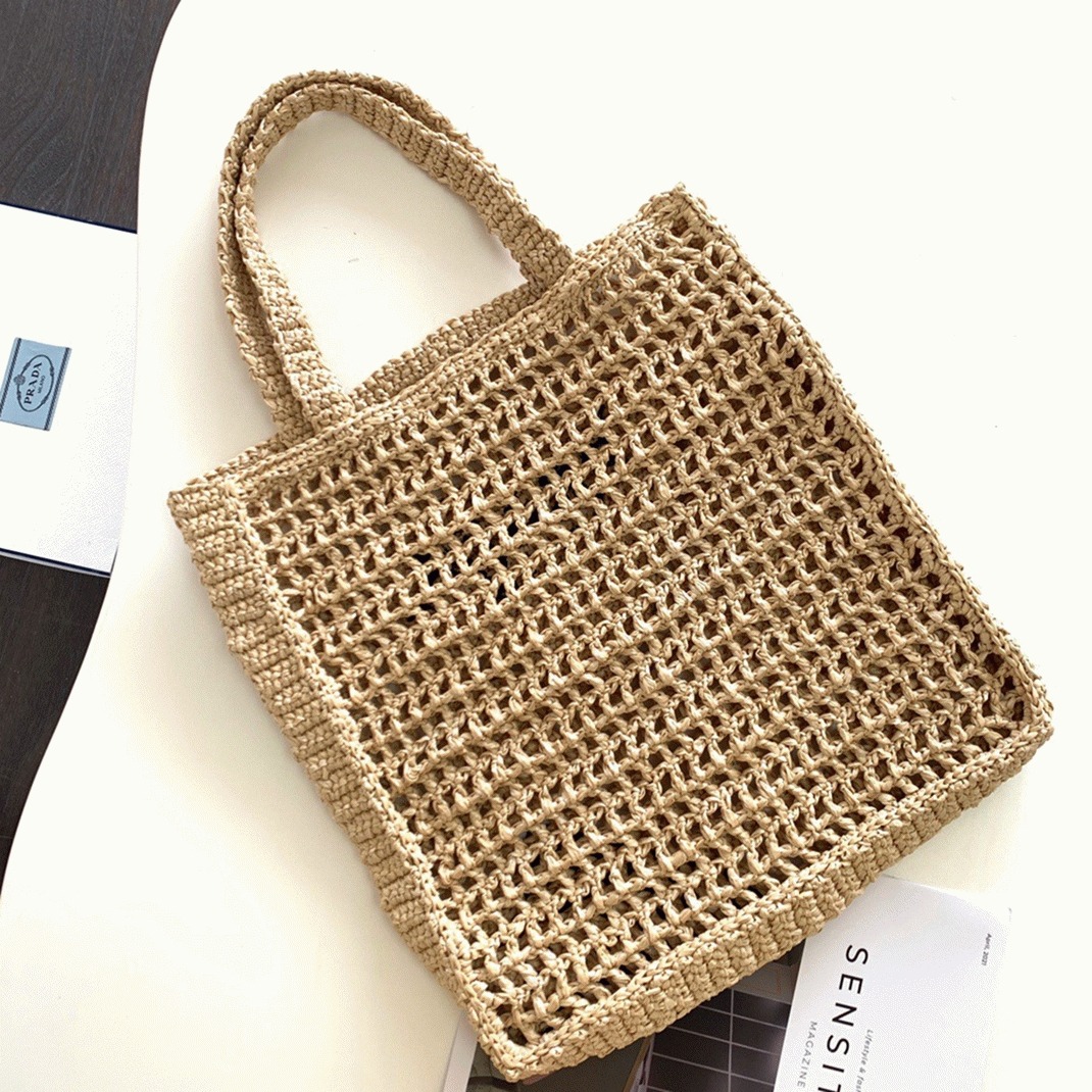 Pra*a Small Tote Bag Fake in Beige Woven Raffia