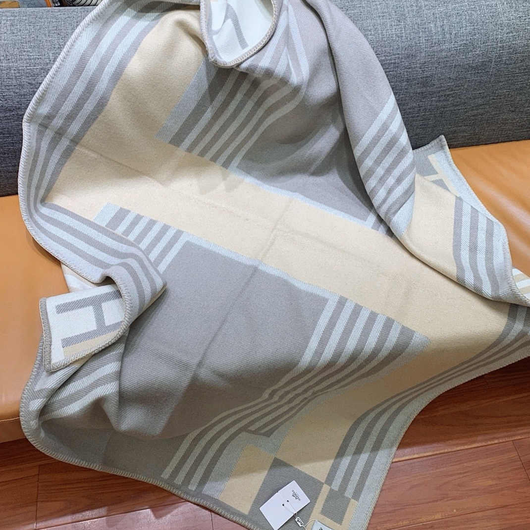 Fake H**me5 Ithaque blanket in grey wool and cashmere