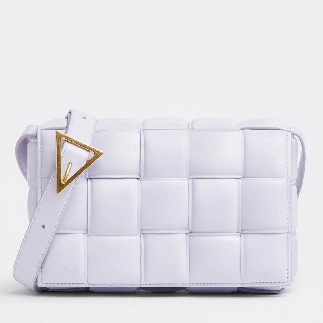 Top Quality Knockoff B0tt*ga Ven*ta Padded Cassette Bag In Lilas