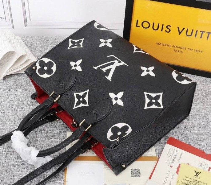 L0vis Vvtt0n Monogram Empreinte OnTheGo MM Tote In Black