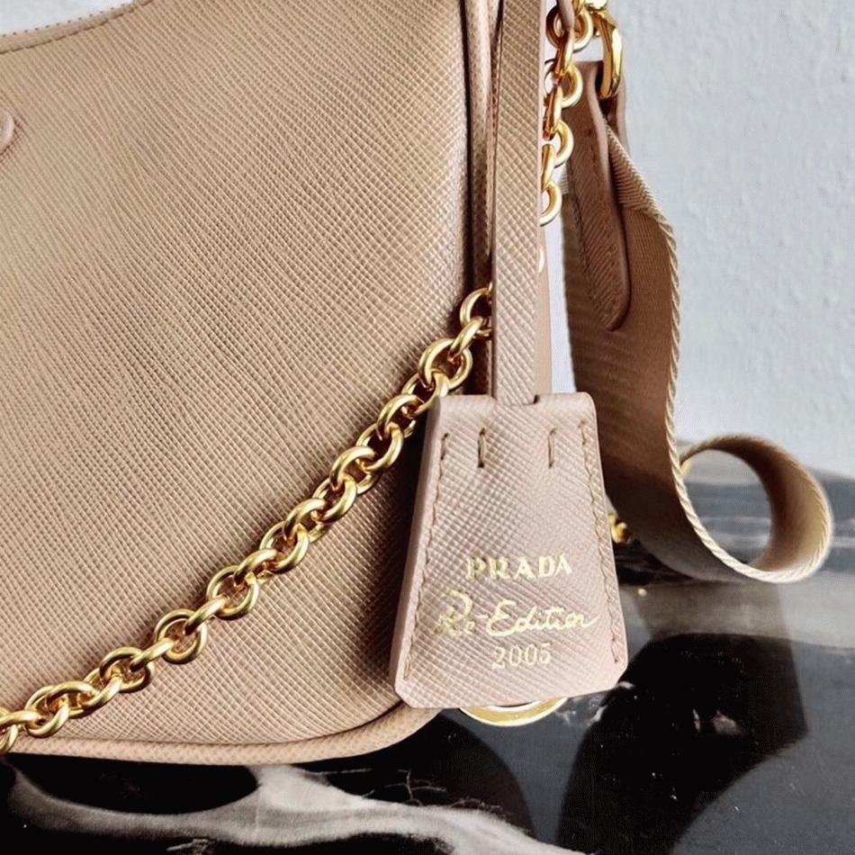 Pra*a Re-Edition Shoulder Bag Replica in Beige