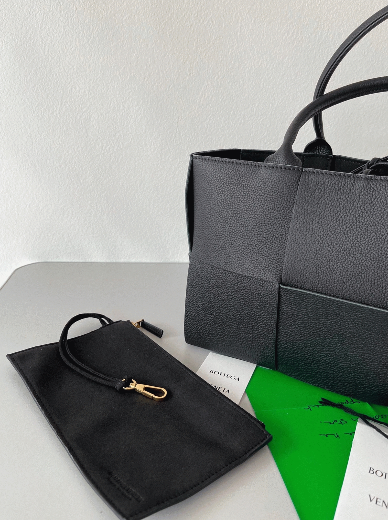 Fake B0tt*ga Ven*ta Arco Small Tote Black