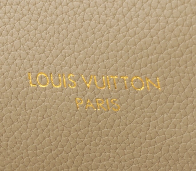 L0vis Vvtt0n Low Key Cabas MM Bag In Galet Gray
