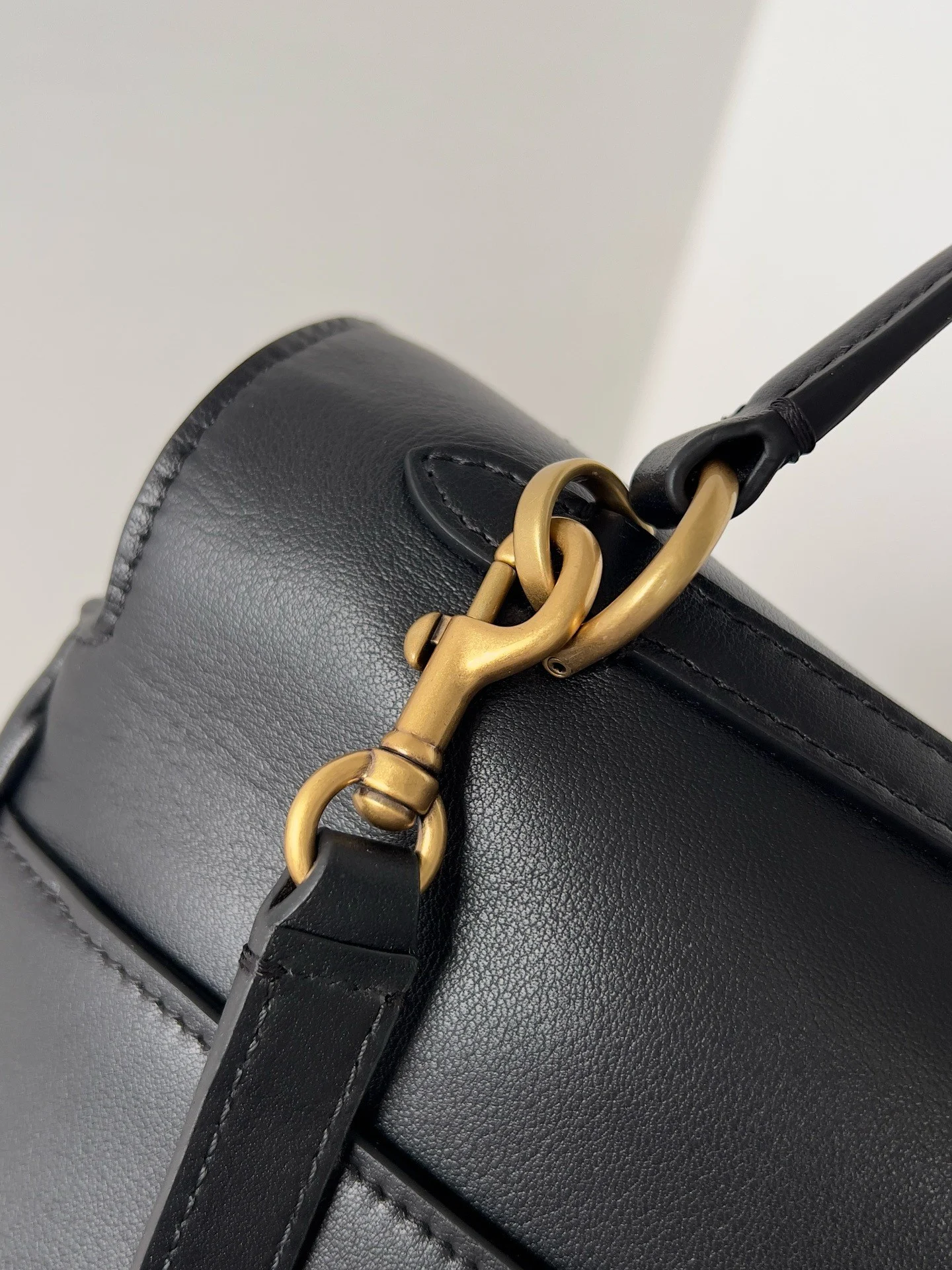 Knockoff Ba1en*iaga Rodeo Large Bag Black Calfskin