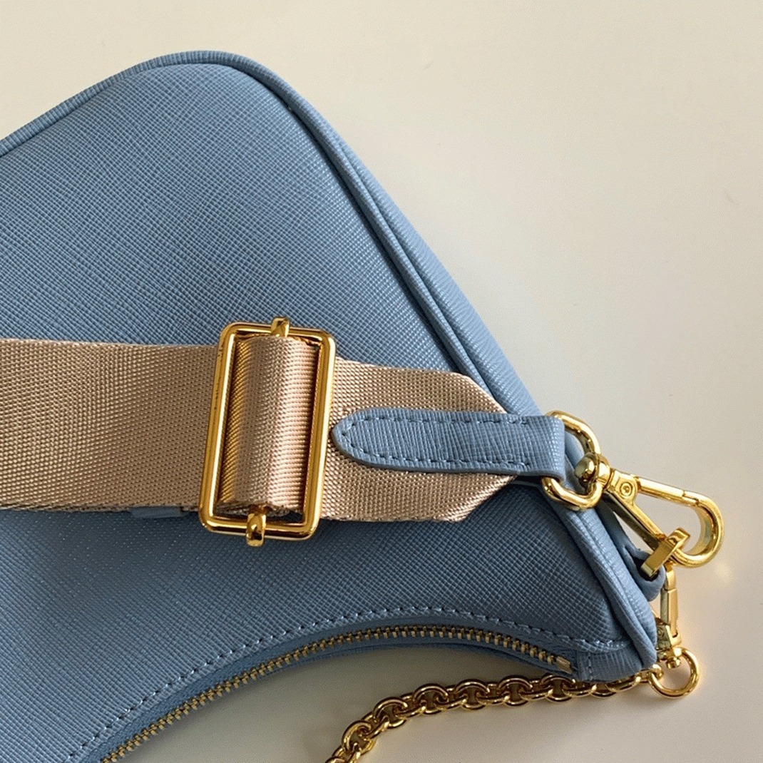 Pra*a Re-Edition Shoulder Bag Fake in Blue