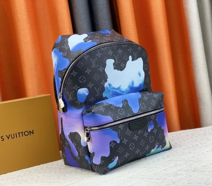 L0vis Vvtt0n Monogram Eclipse Discovery Backpack In Blue Sunrise