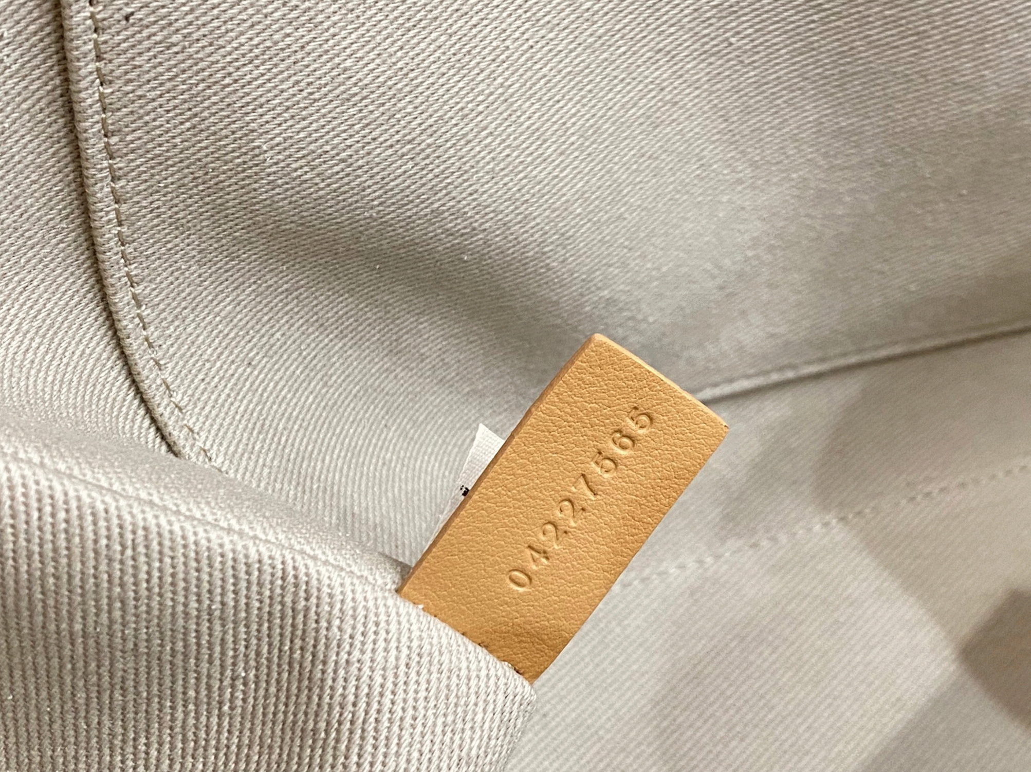 top quality knockoff Ch10e woody medium tote bag in beige calfskin