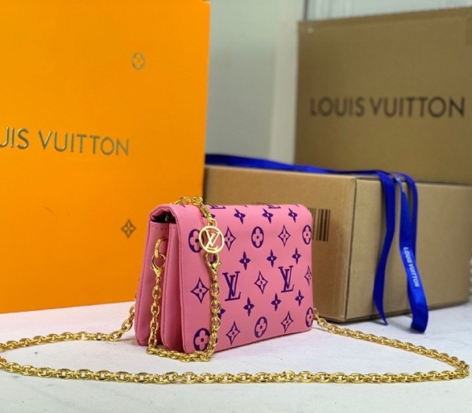 L0vis Vvtt0n Coussin Pochette In Pink And Purple